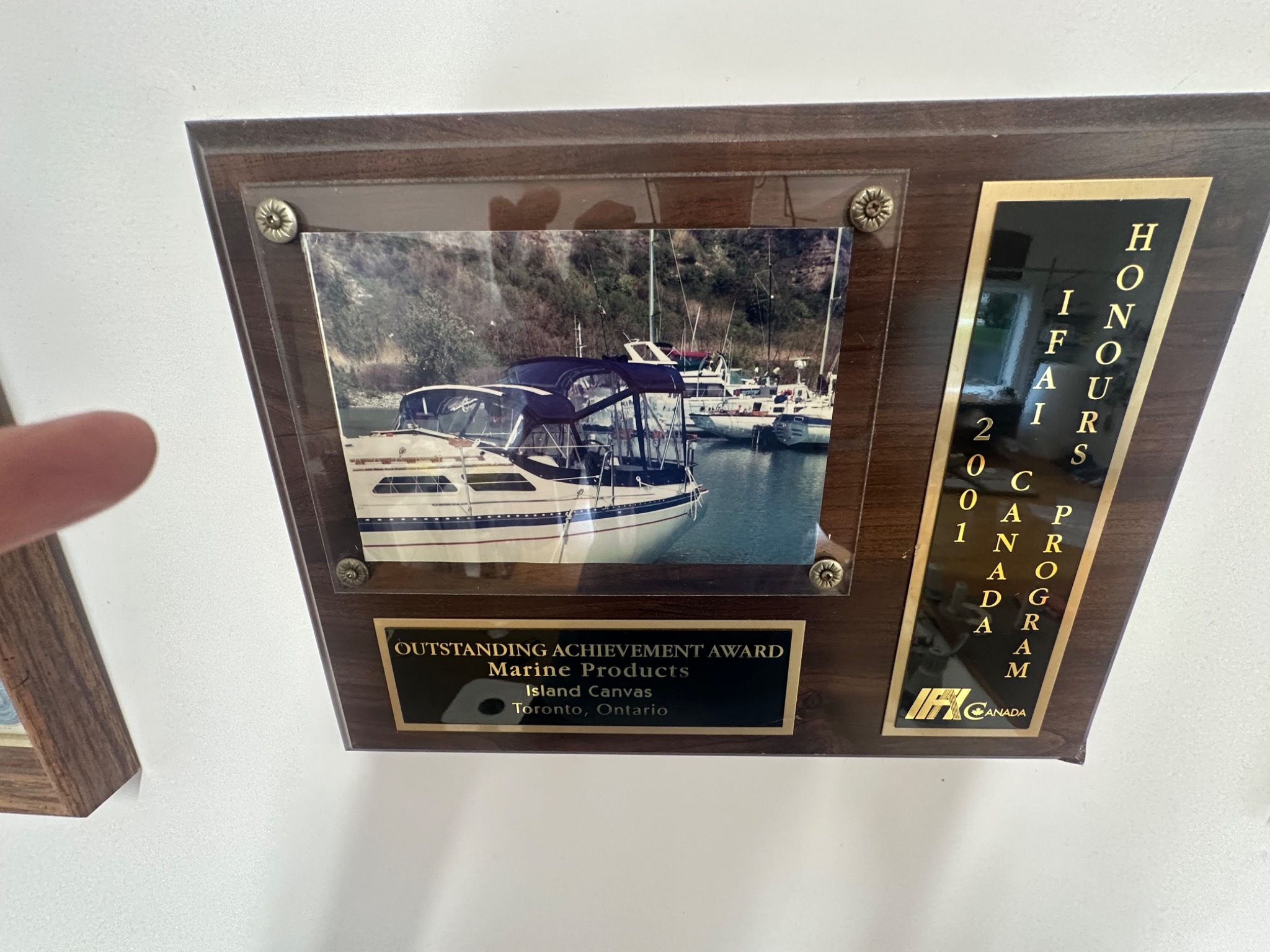 2001 Island Canvas Outstanding Achievement Award